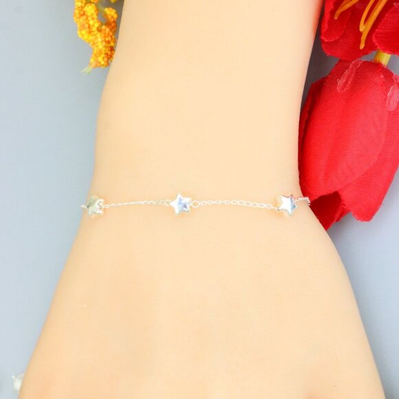 "Elegant & Trendy Bracelet, A Perfect Gift for Women, Thoughtful, EVCH1302 - Picture 3 of 7